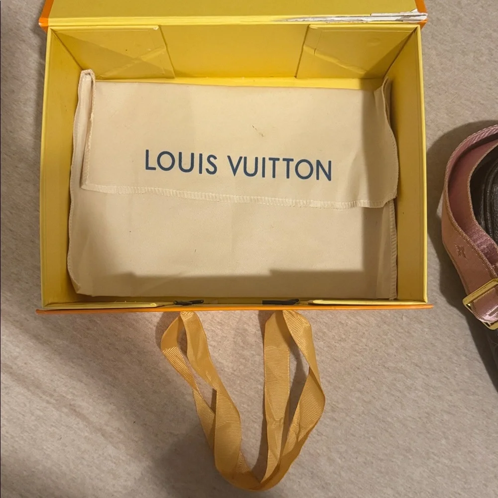 Louis Vuitton Monogram Multi Pochette with Pink Strap-READ THE ENTIRE LISTING - Picture 5 of 13